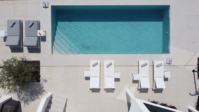 Villa Marim - Pool right by the sea