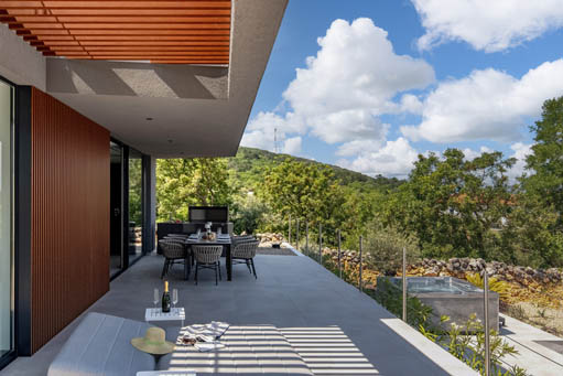 Villa Moana - outdoor kitchen with grill